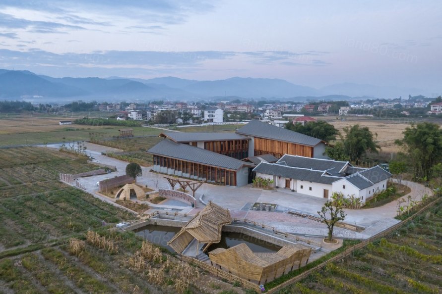 003-jiao-ling-cabin-china-by-zaozuo-architecture-studio-960x639.jpg